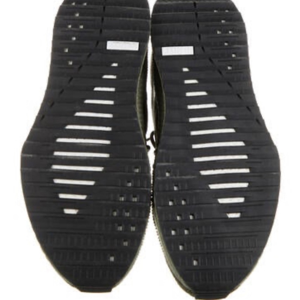 Adidas Nylon Low Top Athletic Sneakers
•   Black & Grey
•   Printed